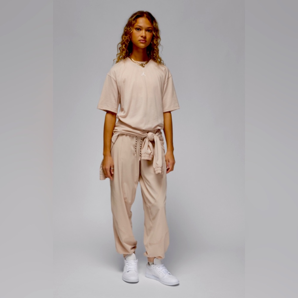 Woman’s Jordan Tunnel Trousers